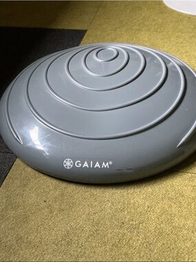 GAIAM Gray Stability Balance Disc with Textured Rings